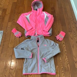 The North Face girls Triclimate 3 in 1 plus gloves size Large